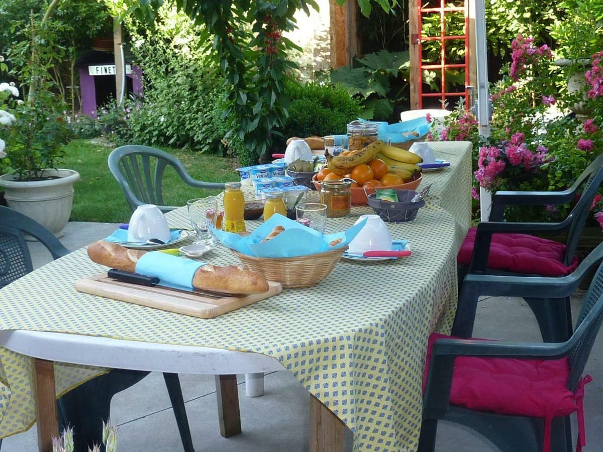 Le Patio D'Eric B&B Aubigny-au-Bac Екстериор снимка