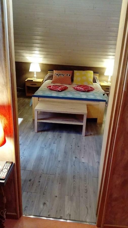 Le Patio D'Eric B&B Aubigny-au-Bac Екстериор снимка